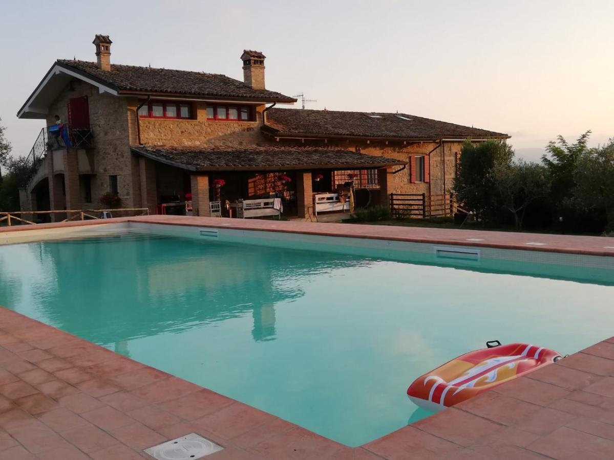 Il Barbagianni Panzió Montepescali Kültér fotó
